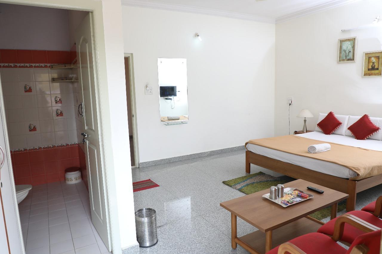 Hotel Queens Comfort Mysore Buitenkant foto