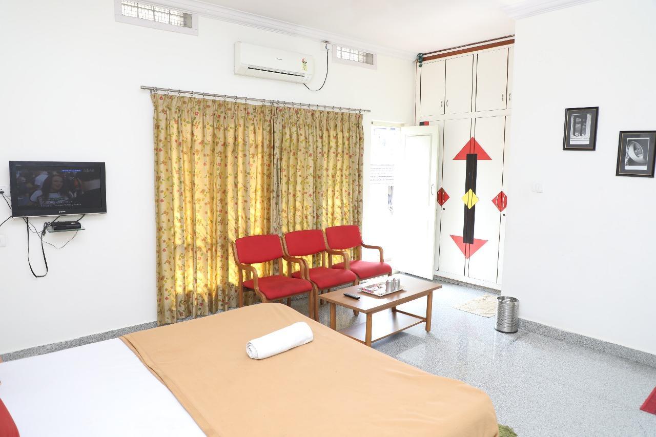 Hotel Queens Comfort Mysore Buitenkant foto