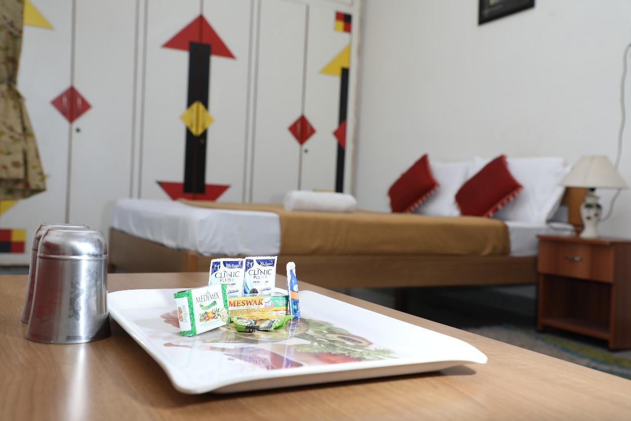 Hotel Queens Comfort Mysore Buitenkant foto